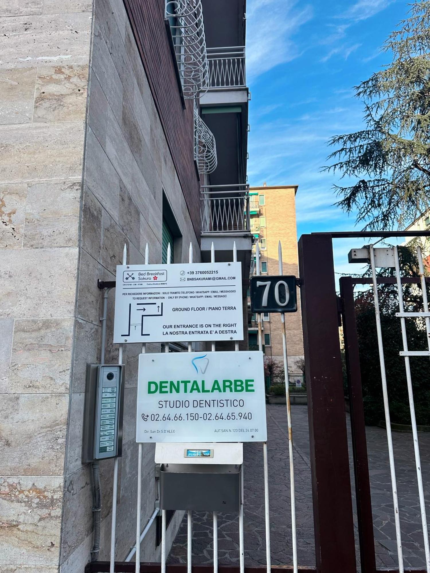 Bed & Breakfast Sakura Milano Esterno foto